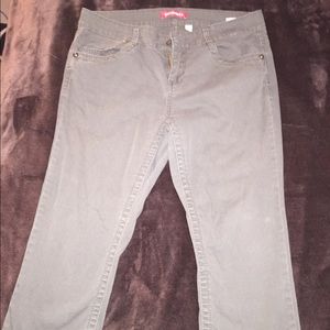 Union Bay Olive Green Capri Pants